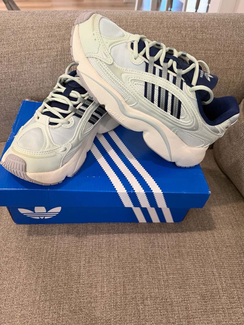 Adidas Ozmillen W Mint Green Navy sneakers size 6w